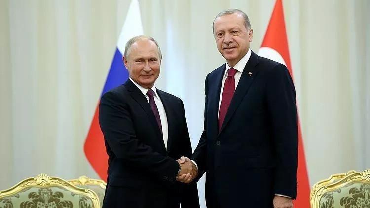Türkiye starts works for becoming gas hub, Erdoğan tells Putin