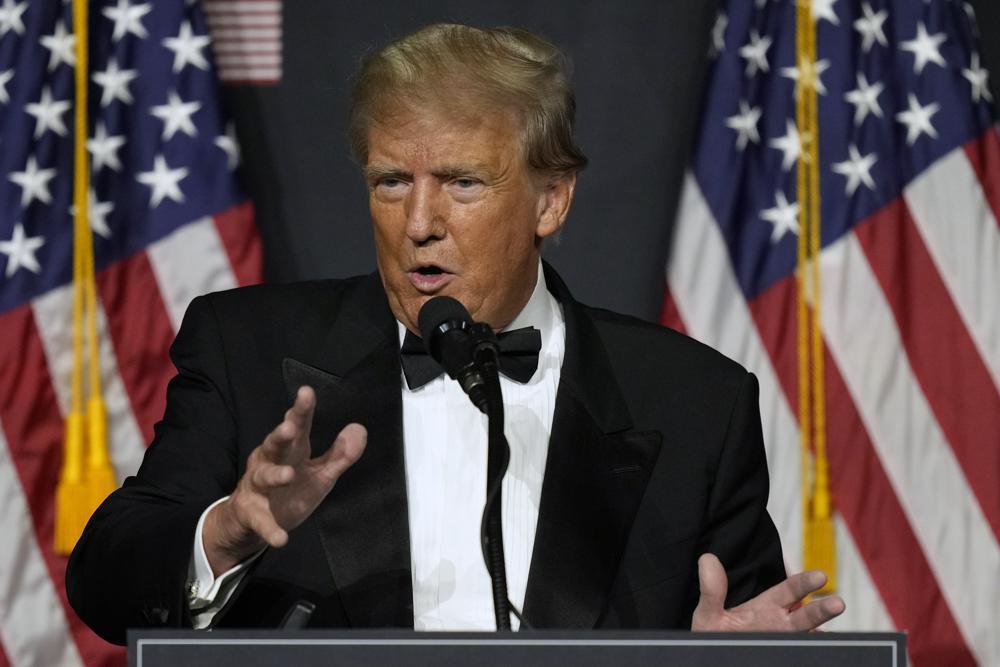 Trump account reappears on Twitter after Musk reinstatement