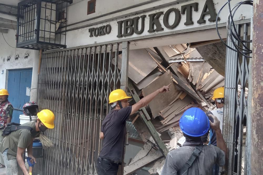 Forty-six dead as quake shakes Indonesias Java island