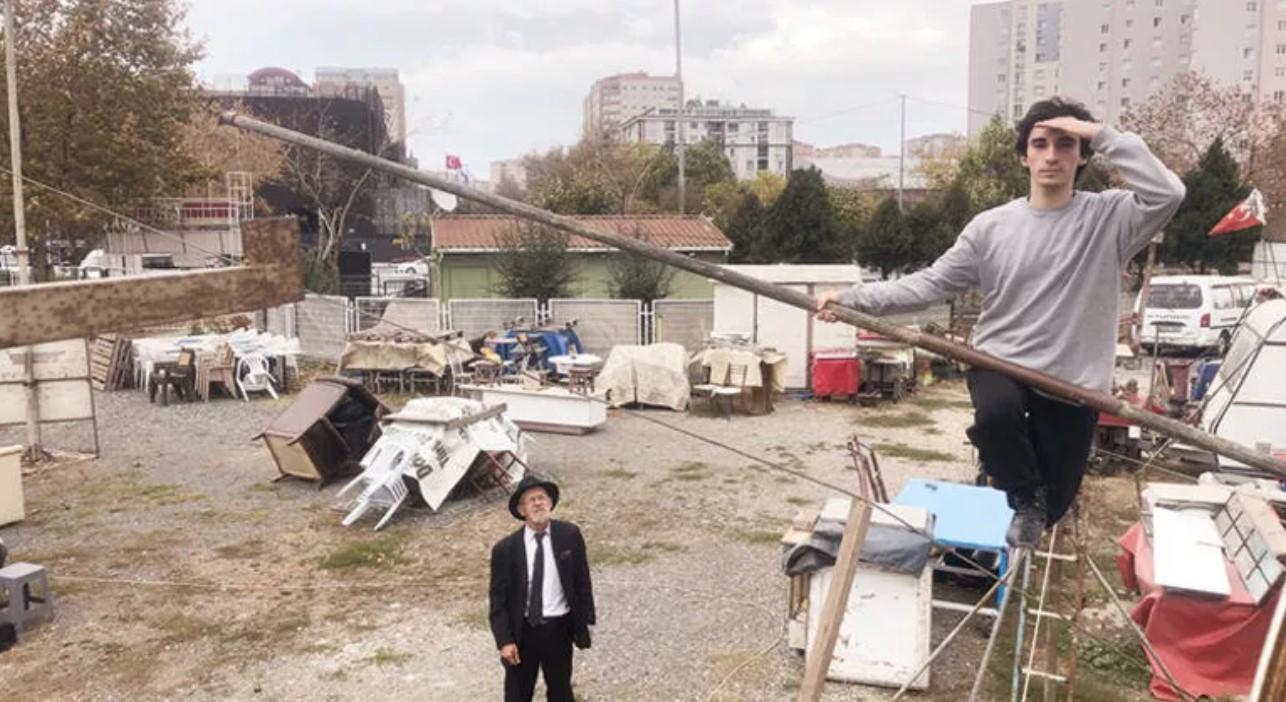 Last funambulist teaches his art to young student