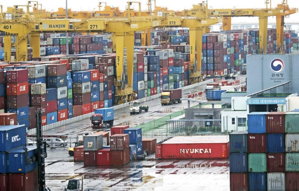 South Korea truckers strike again, threatening supply chains