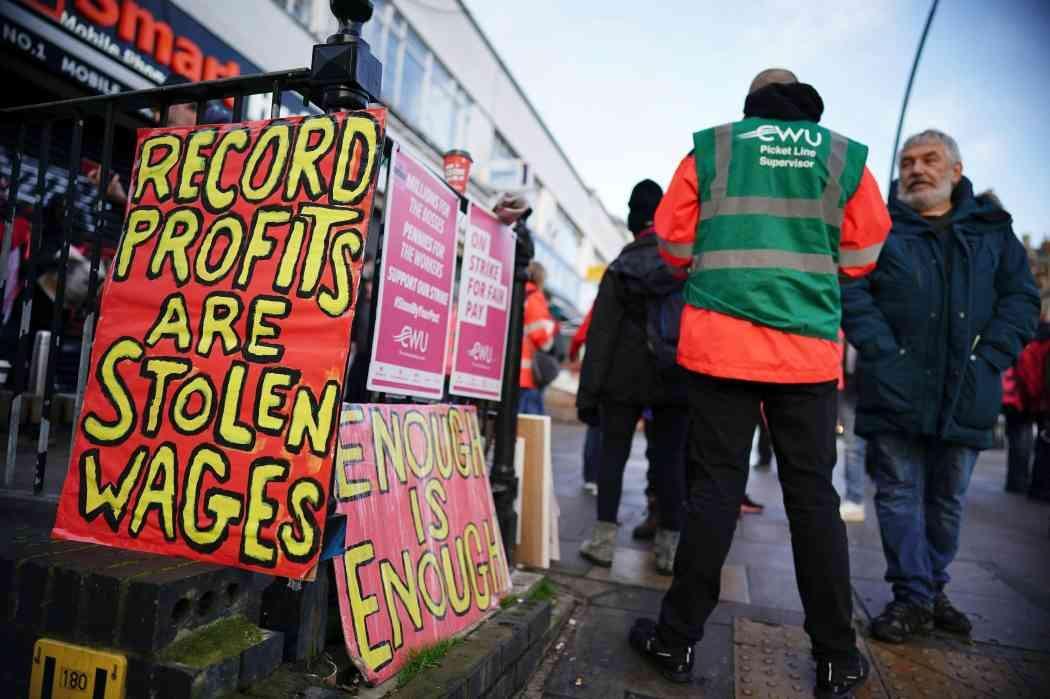UK nurses strike latest crisis for health service