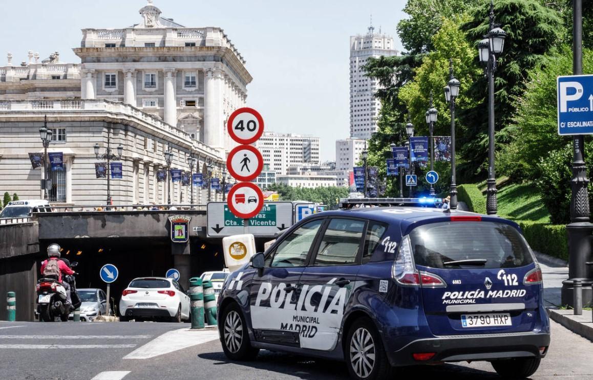 Ukraine embassy employee in Madrid lightly injured by letter bomb: police source