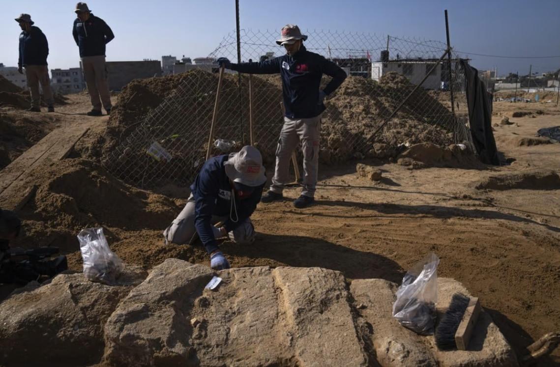 Gaza authorities discover over 60 Roman era graves