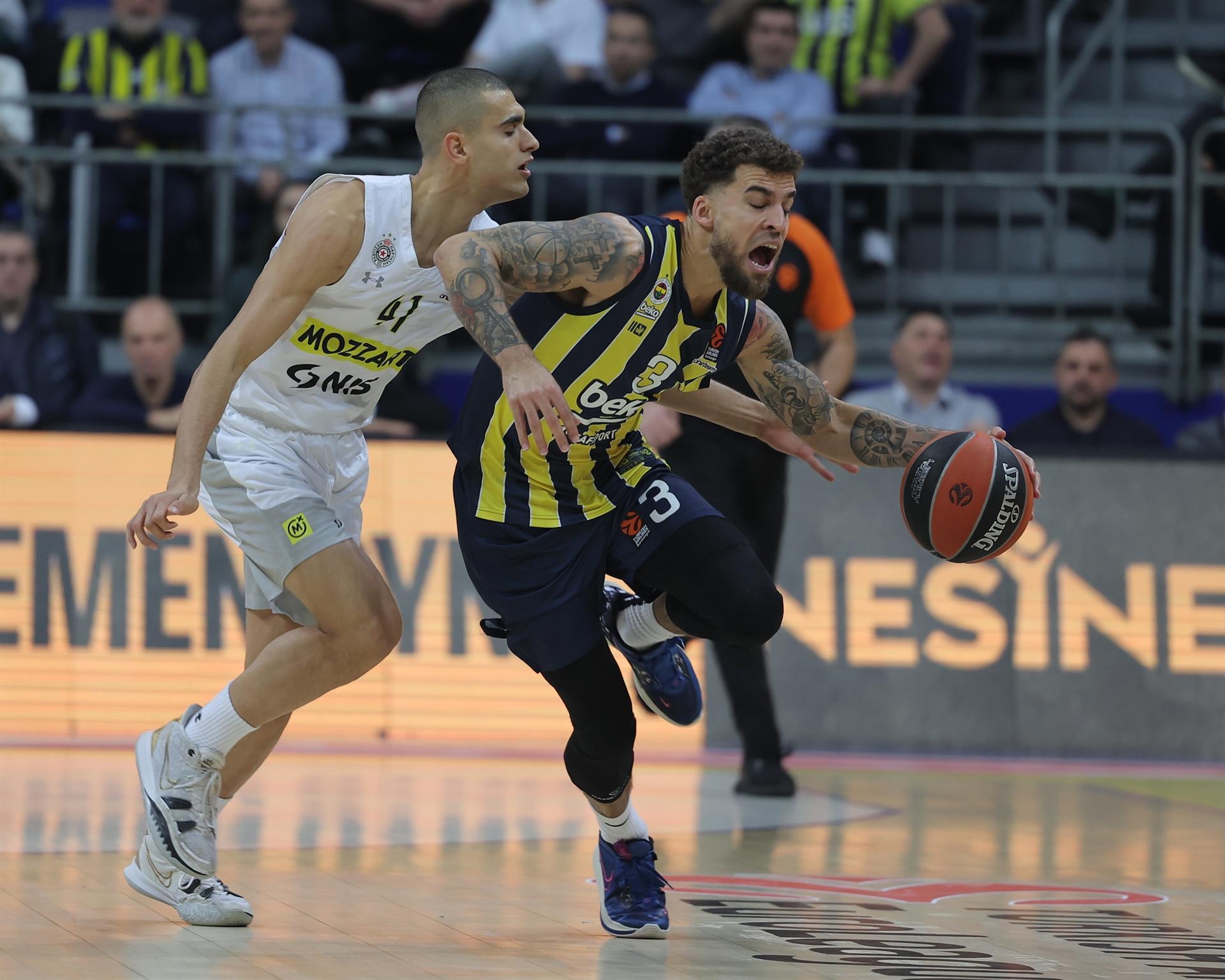 Fenerbahçe Beko Partizan maçından en özel fotoğraflar Futbol Haberleri