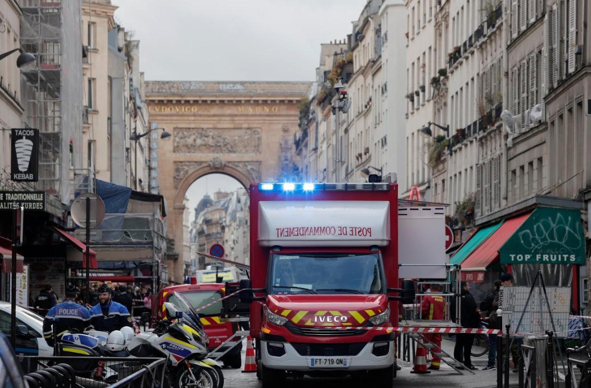 Paris shooting kills three, wounds three