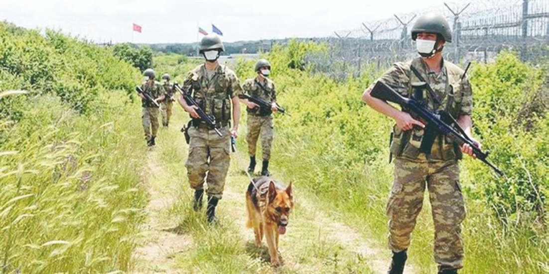 Three terror suspects caught in attempt to flee Greece
