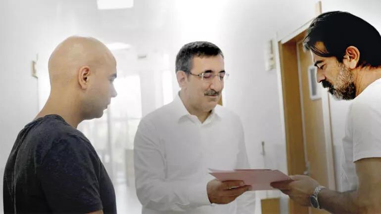 AKP deputy performs in film