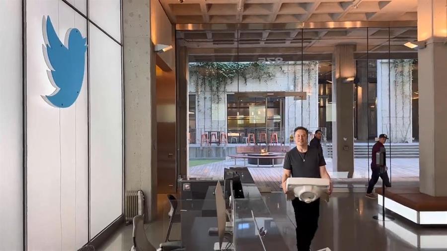 Tech billionaires see wealth shrink amid 2022 stock crunch