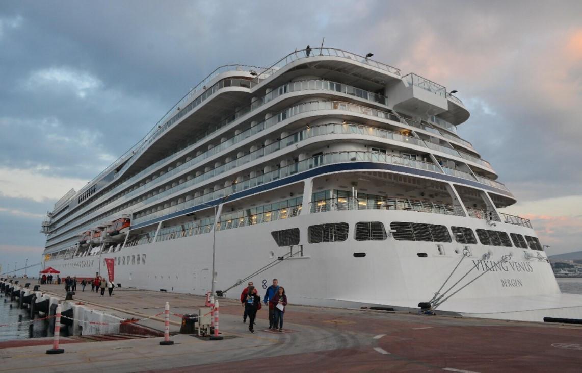 First cruise ship of this year arrives in Aydın’s Kuşadası