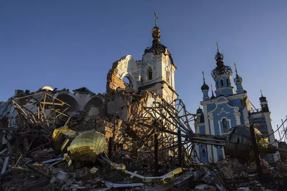 Ukraine hails US military aid as cease-fire said to falter