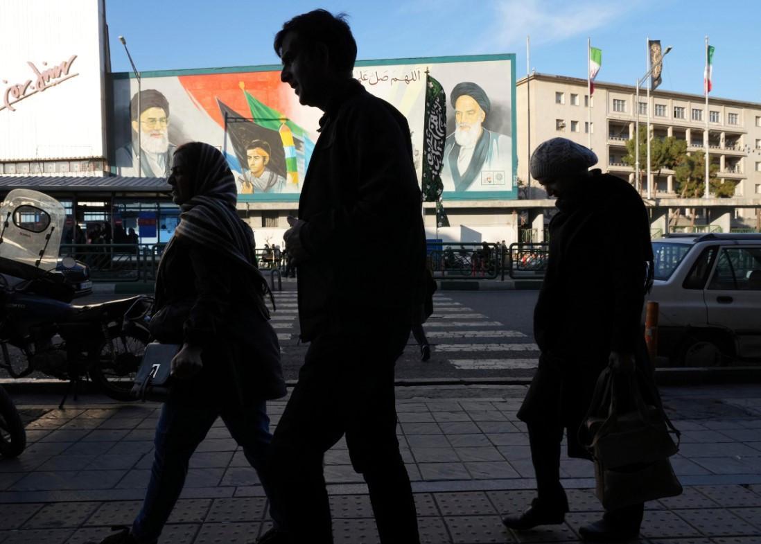 Iran executes two more men in connection with protests