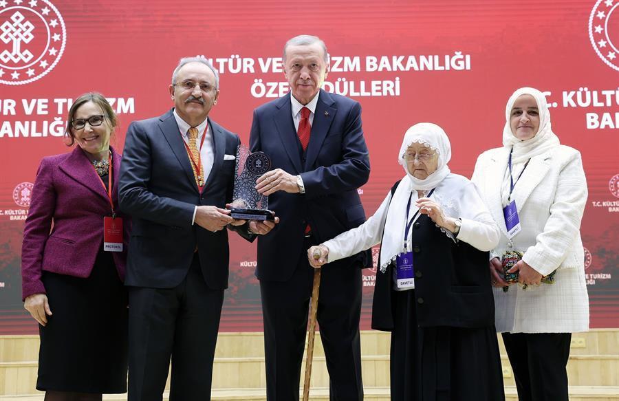 Erdoğan: We reject community pressure that standardizes cultural climate