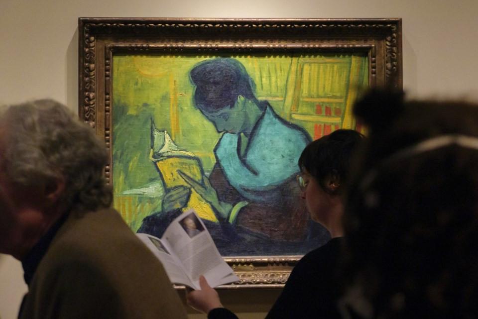 Detroit museum to hold onto disputed van Gogh