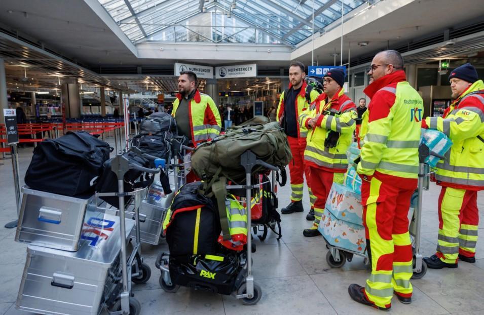 Foreign teams provide vital support to rescue people from rubble