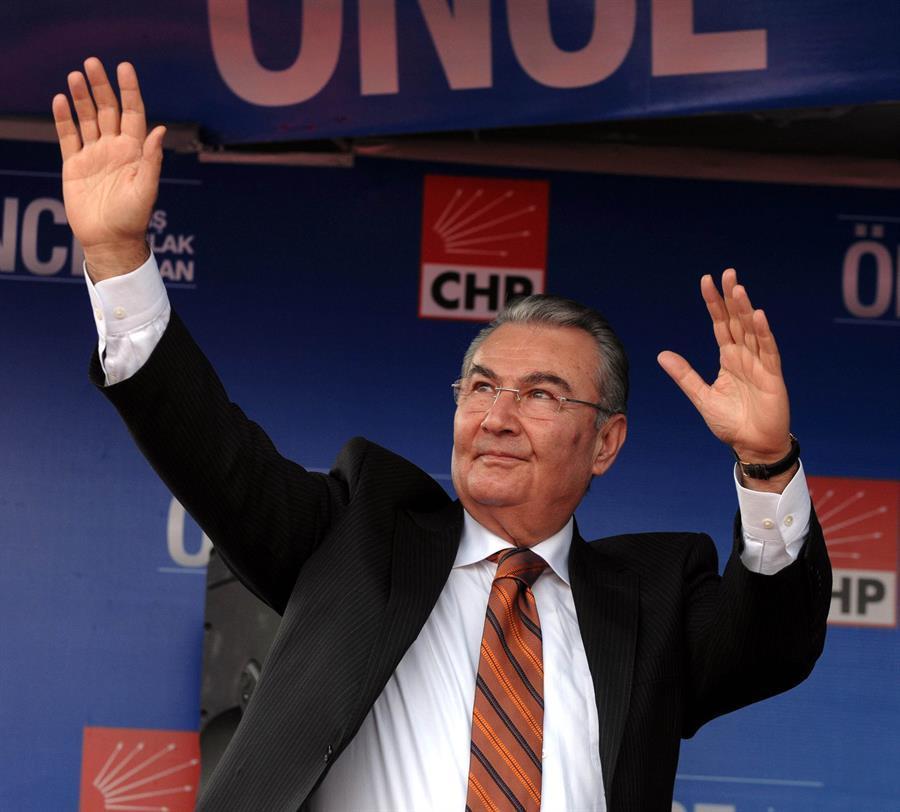 Former CHP leader Deniz Baykal passes away