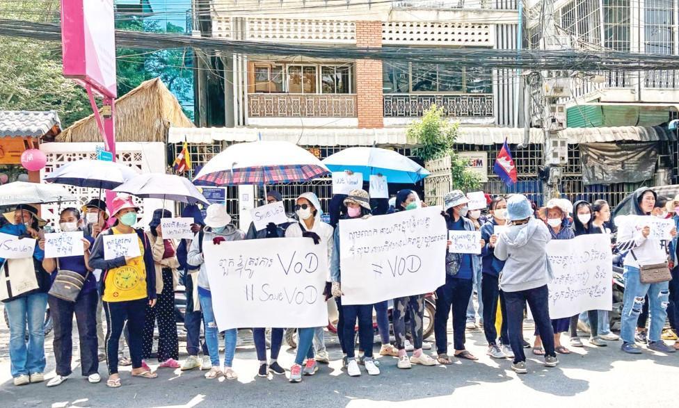 Cambodia orders shutdown of independent media outlet