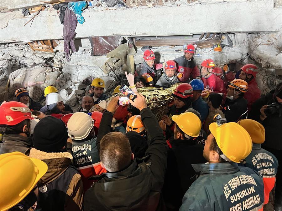 Rising toll makes quake deadliest in Türkiyes modern history