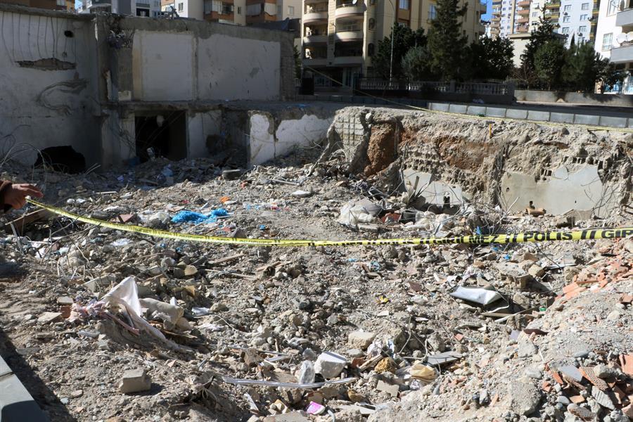 Debris removal may trigger respiratory diseases, experts warn