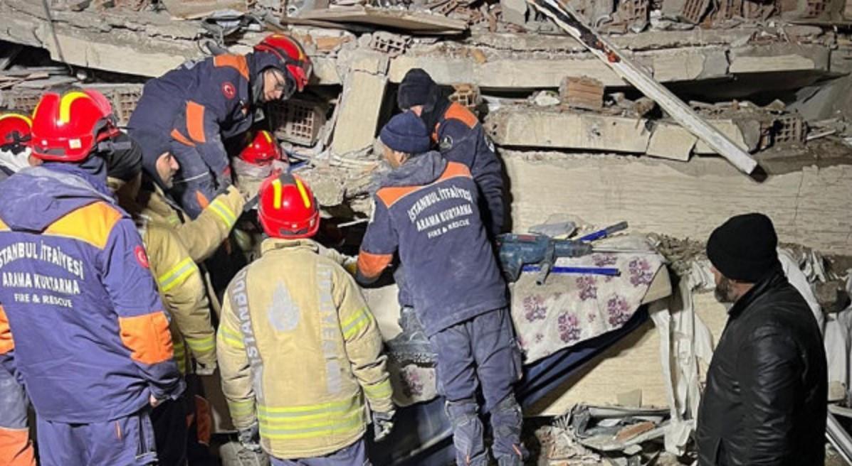 World stars ask for support for quake survivors