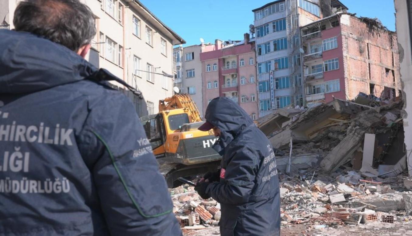‘Aid to quake zone should continue for at least 1 year’