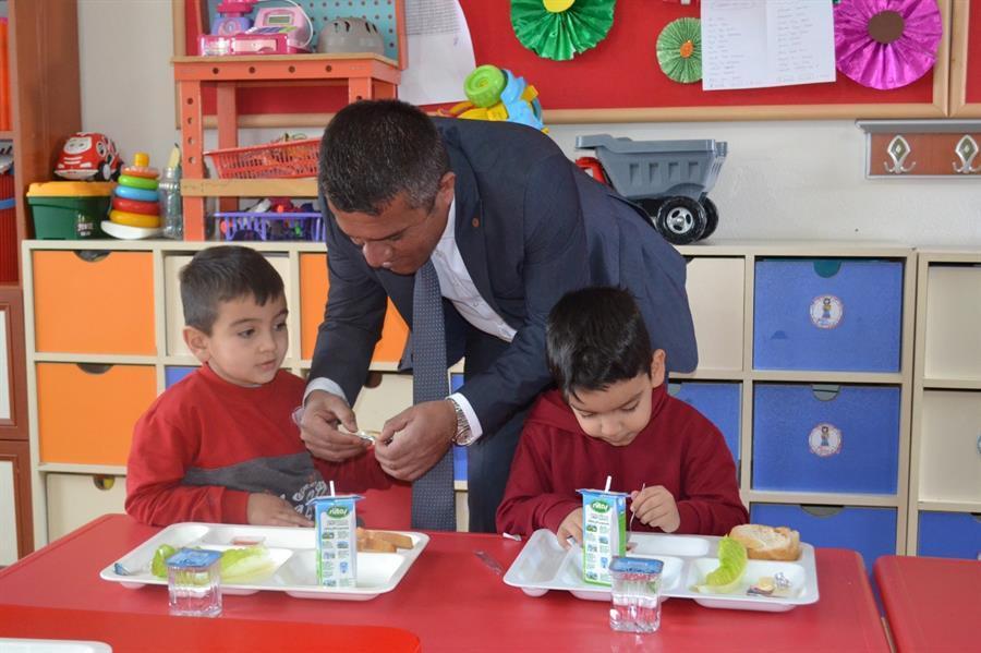 Minister announces school reopening dates in quake-hit provinces