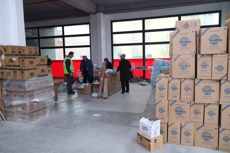 Aid collection centers call for continuity of relief