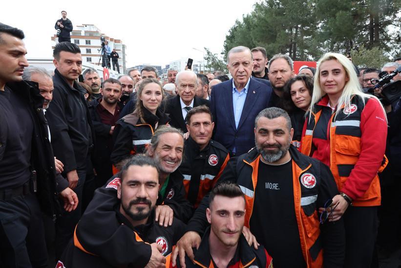 Erdoğan vows to heal post-quake wounds in one year