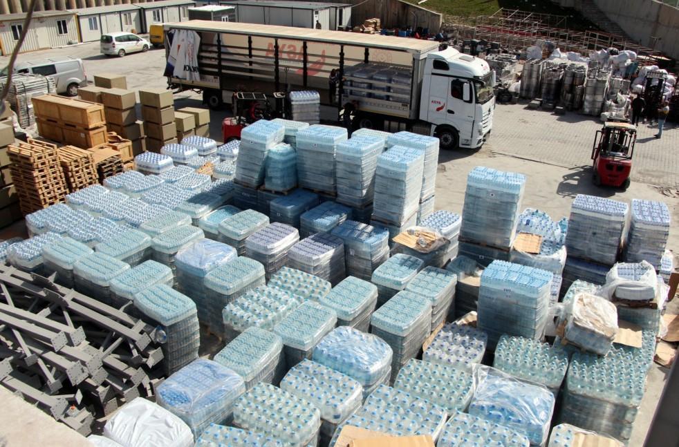 Bottled water supplied as mains damaged in quake