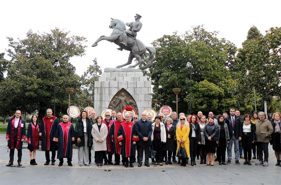 Türkiye marks Medicine Day in shadow of deadly quakes