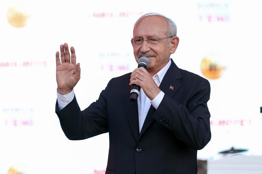 Kılıçdaroğlu pays condolence visit to Turkish Cyprus