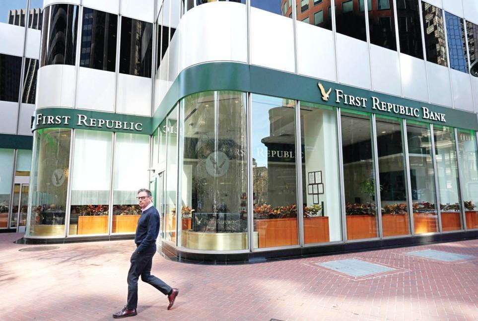 Wall Street giants move to rescue First Republic Bank