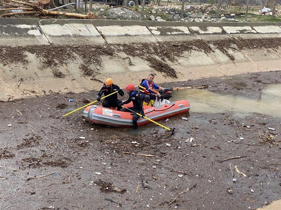 Body of missing person found, search for others continues