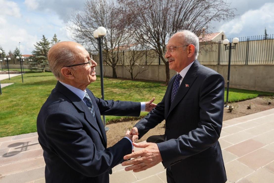 Opposition’s presidential candidate visits former presidents