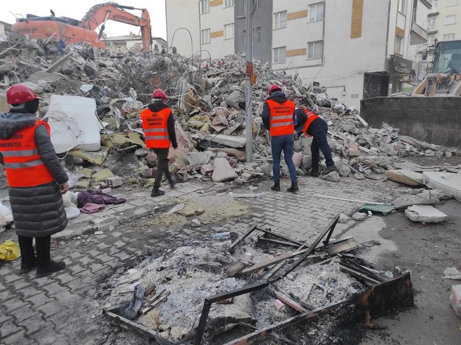 Debris containing different materials may lead ‘pollution mechanism’
