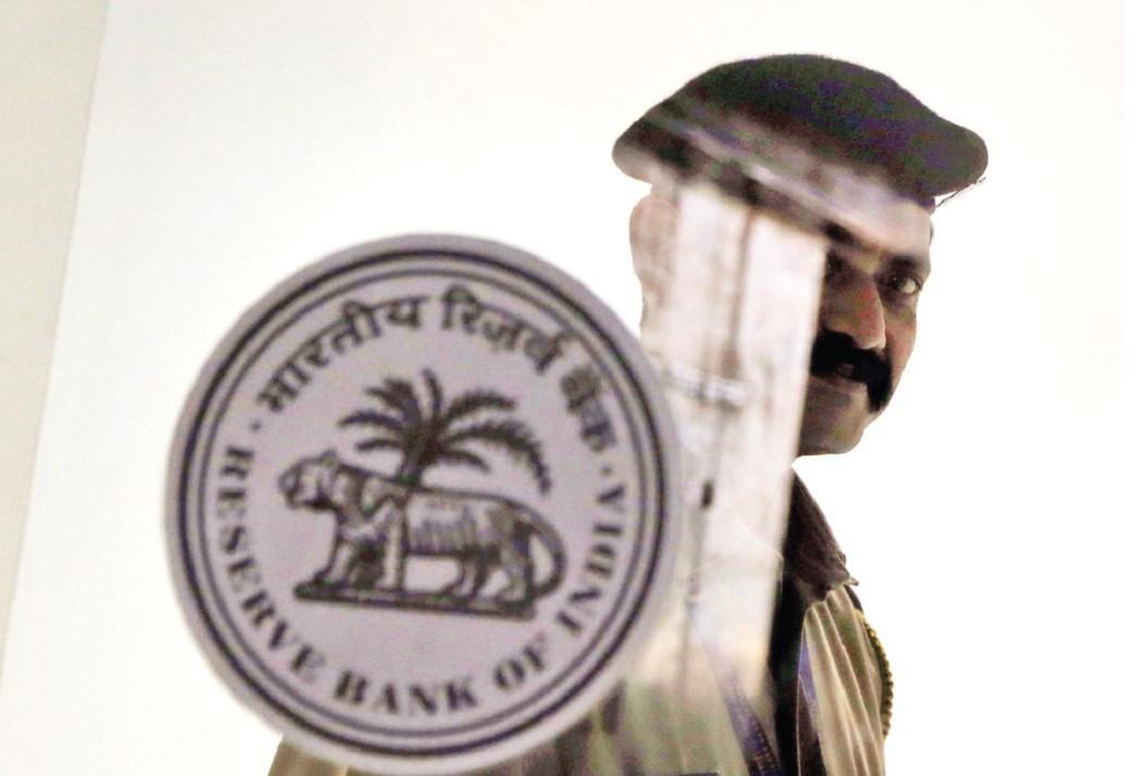 India’s Central Bank pauses rate hikes