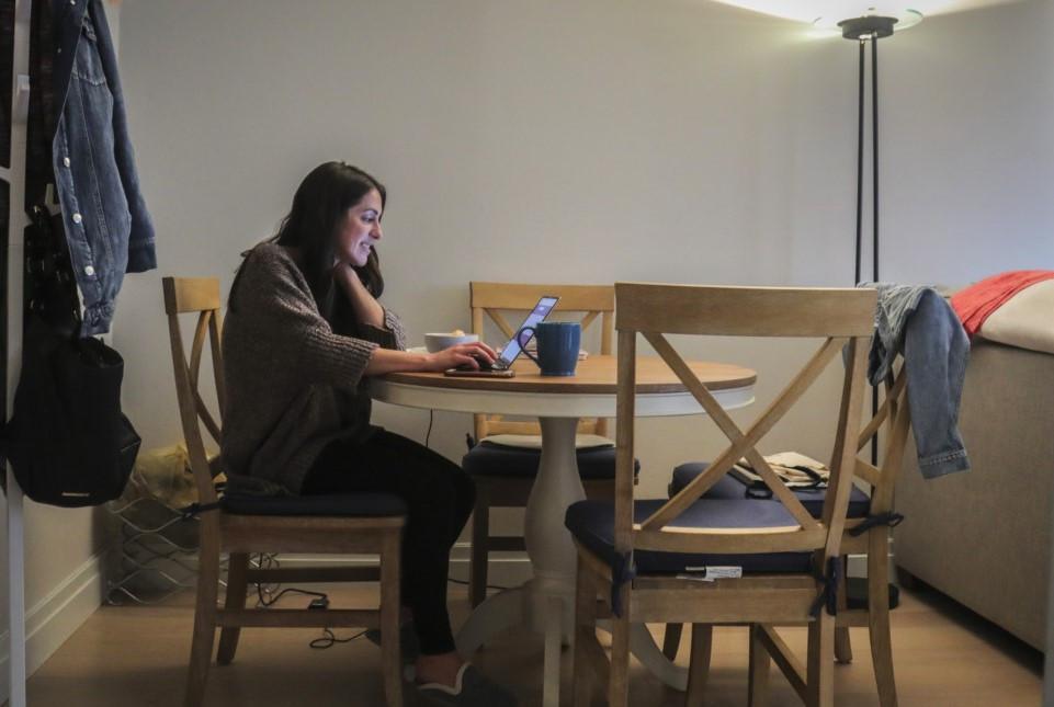 Home-based workers in US become younger