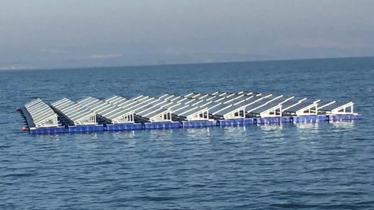 Ministry launches project to place solar panels on water