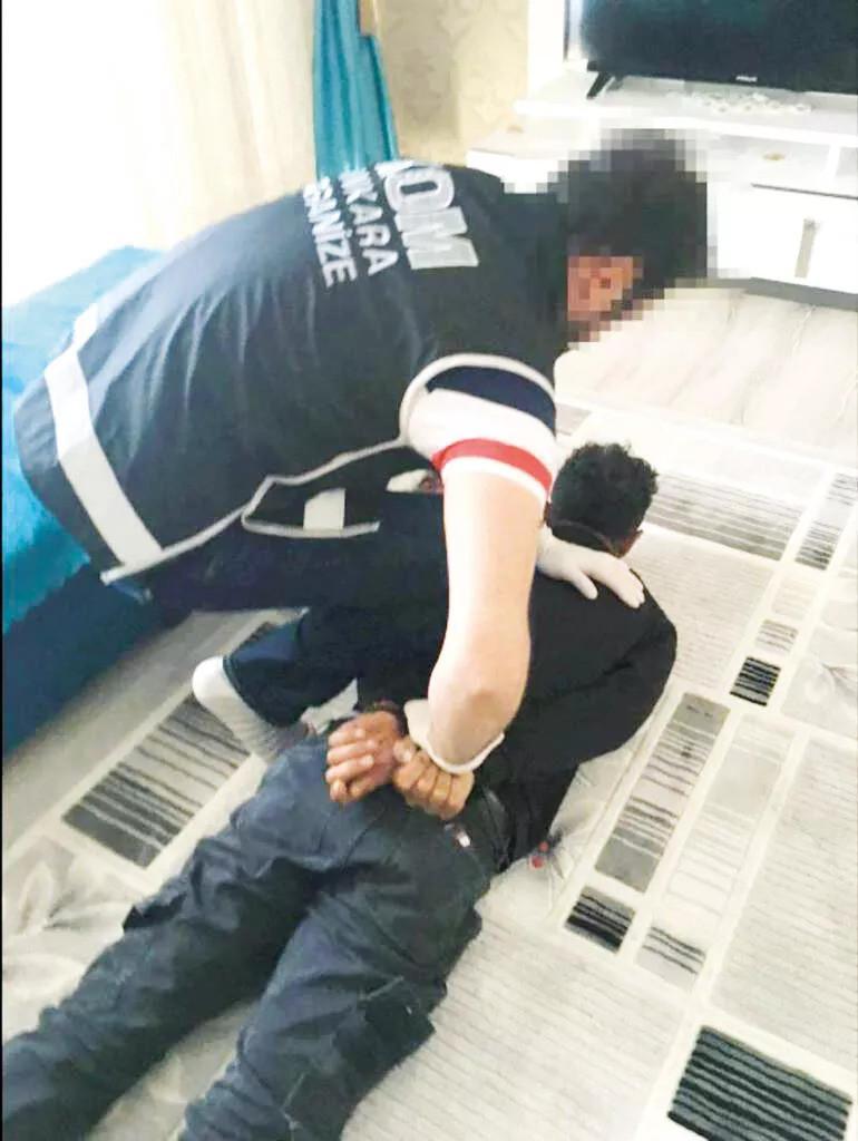 Police bring down gang making illegal profit of 500 million liras