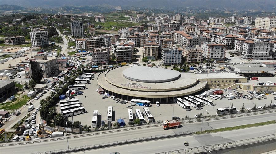 Quake survivors depart from Hatay for Eid holiday