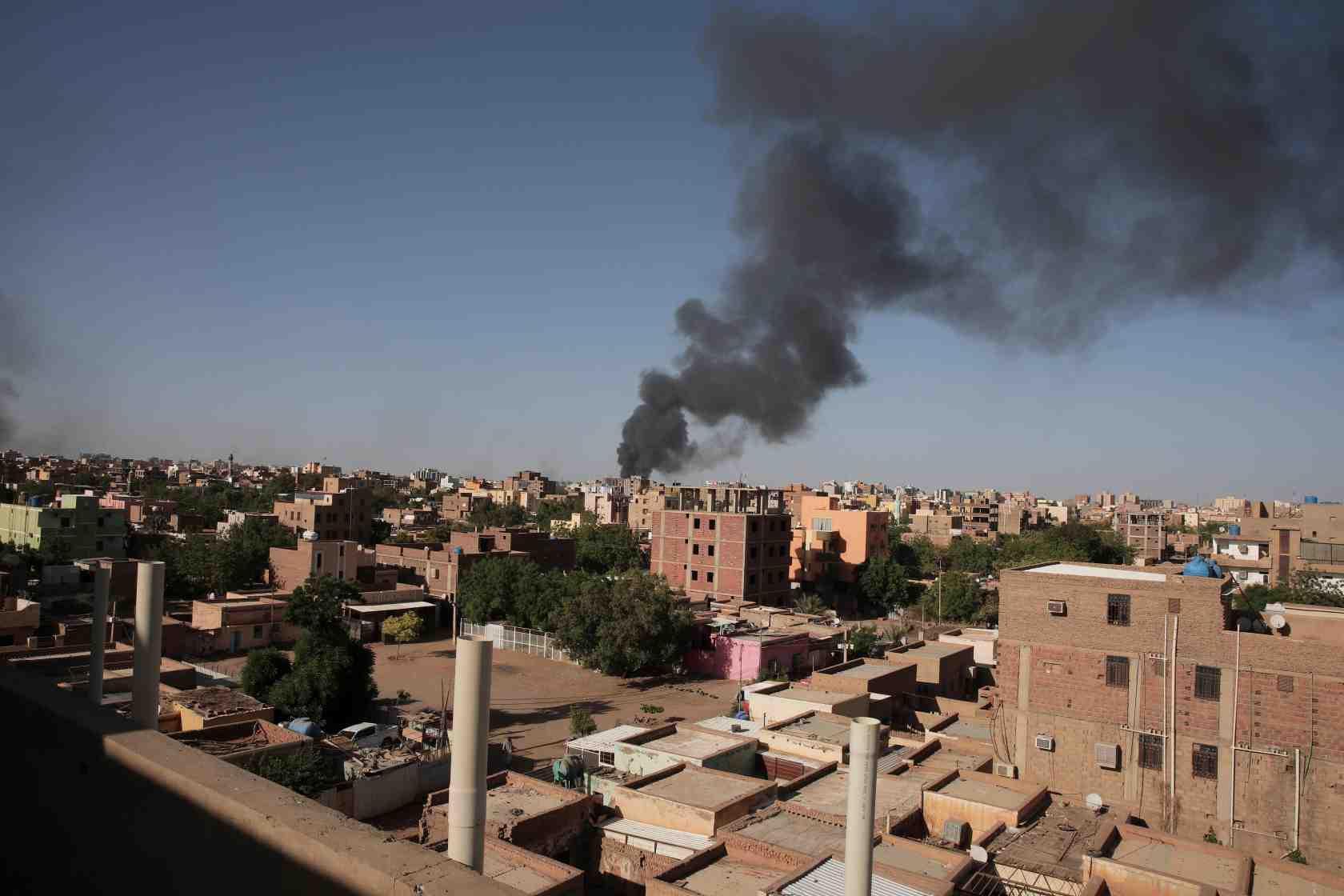Sudanese hold little hope for hiatus as fighting continues