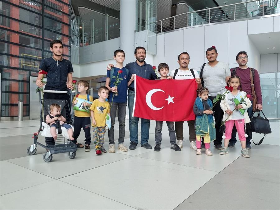 Turkish citizens begin to return home from Sudan