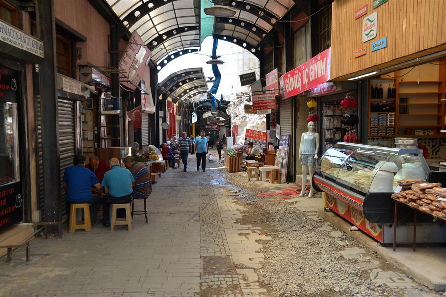 Number of reopened Uzun Çarşı shops increase to 400