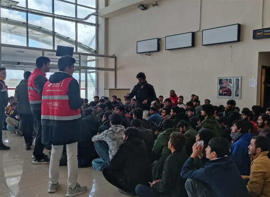 Nearly 600 illegal migrants caught in Istanbul