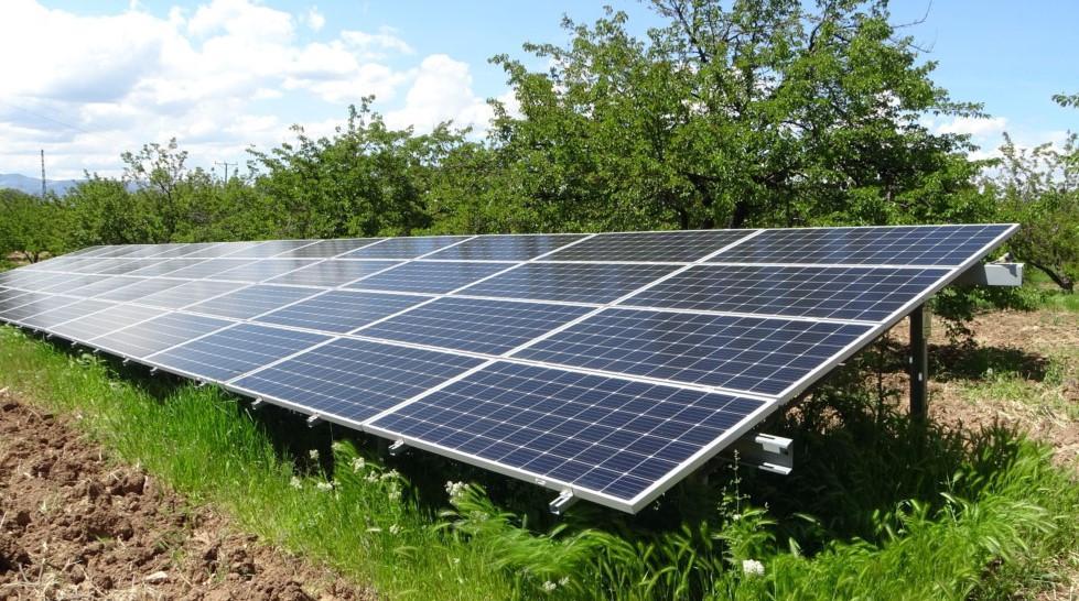 Farmer irrigates crops with solar power