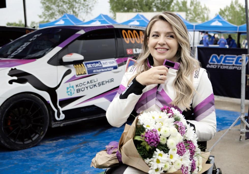 Woman becomes first disabled racer in country