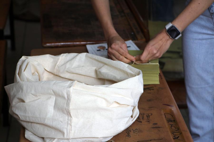 Election watchdog officially declares Erdoğans victory