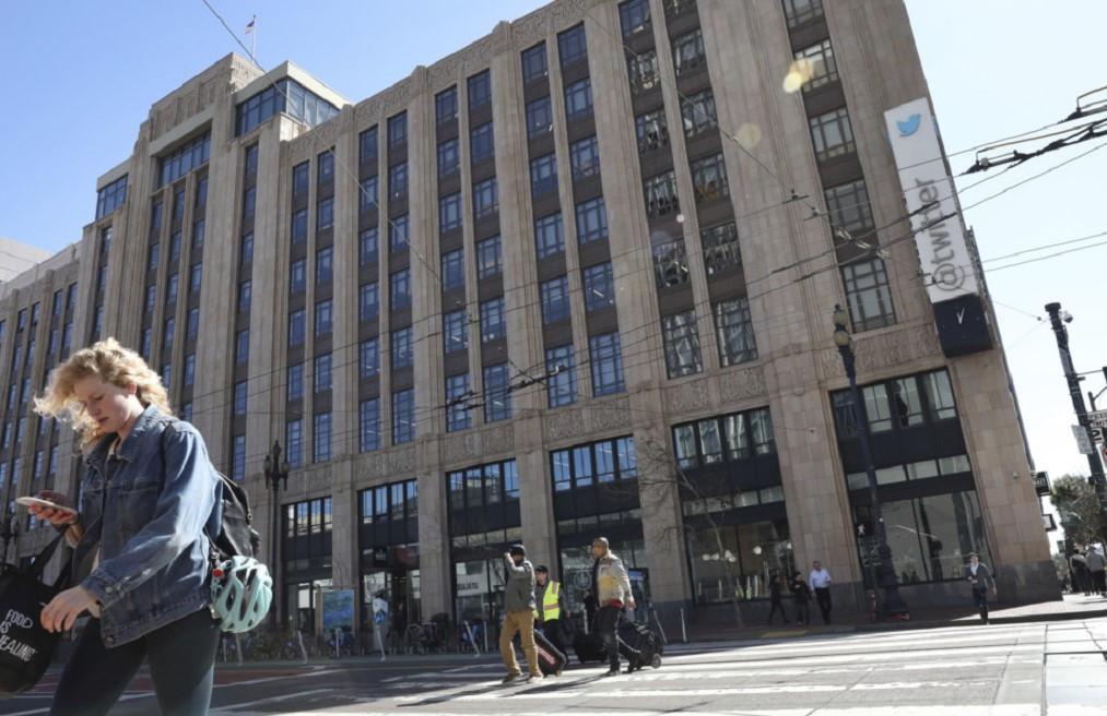 Twitter safety exec quits after video strife