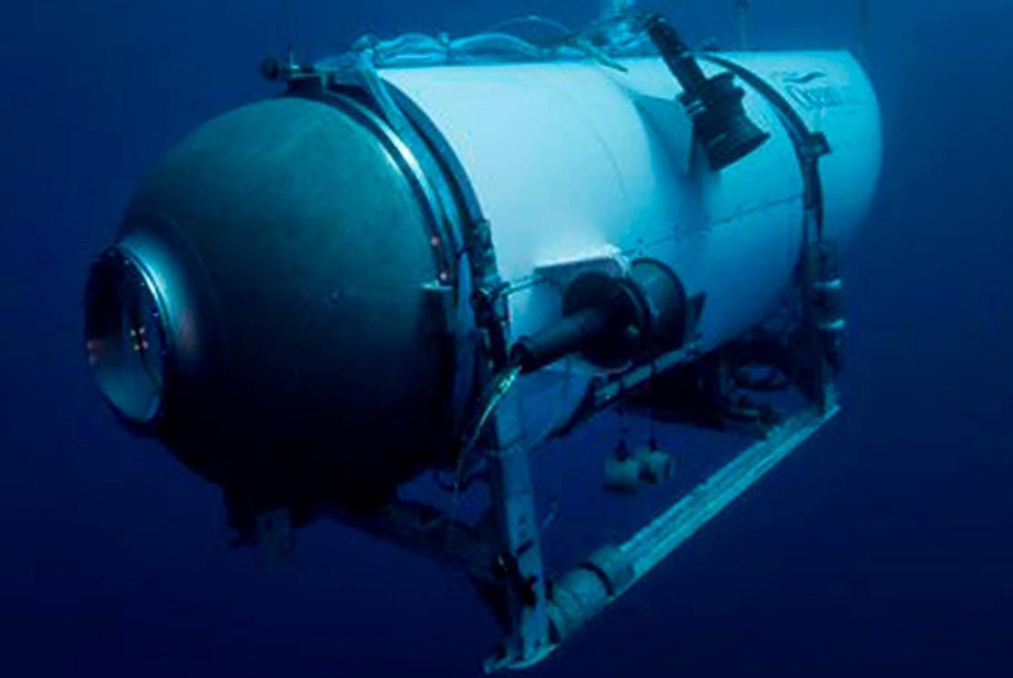 Rescue teams search for missing submersible