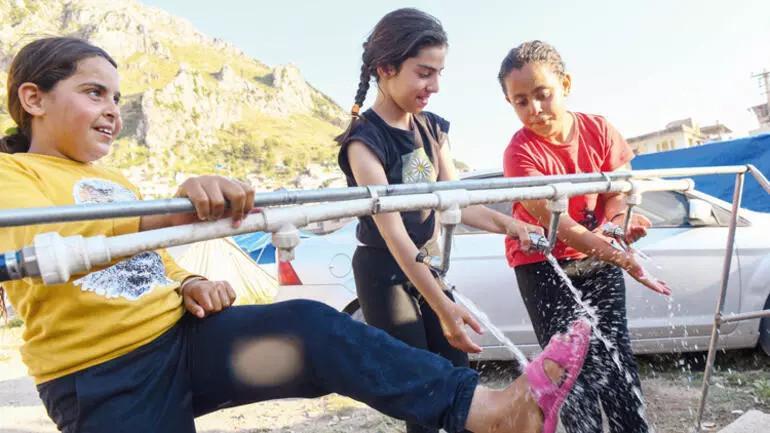 Tent cities in Hatay scorching from extreme heat